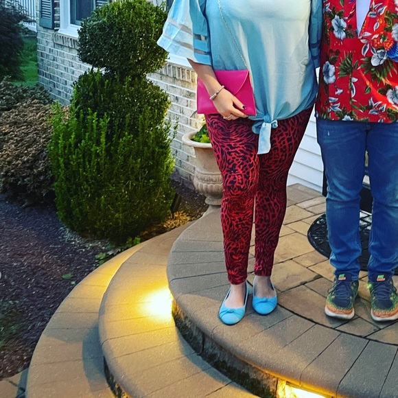 Plus Size Animal Print Leggings - Picture 2 of 3